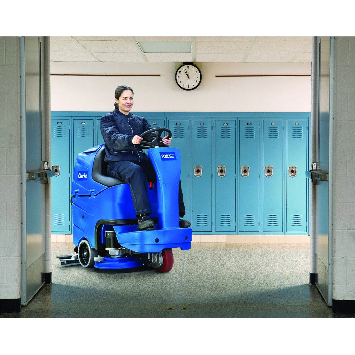 Clarke® Focus® II MicroRider™ Auto Floor Scrubber (26" or 14" x 28" Deck Options) - 21 Gallons - Image 5